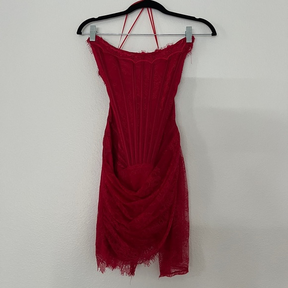 Elegant Red Strapless Mini Corset Lace Dress - Picture 5 of 10